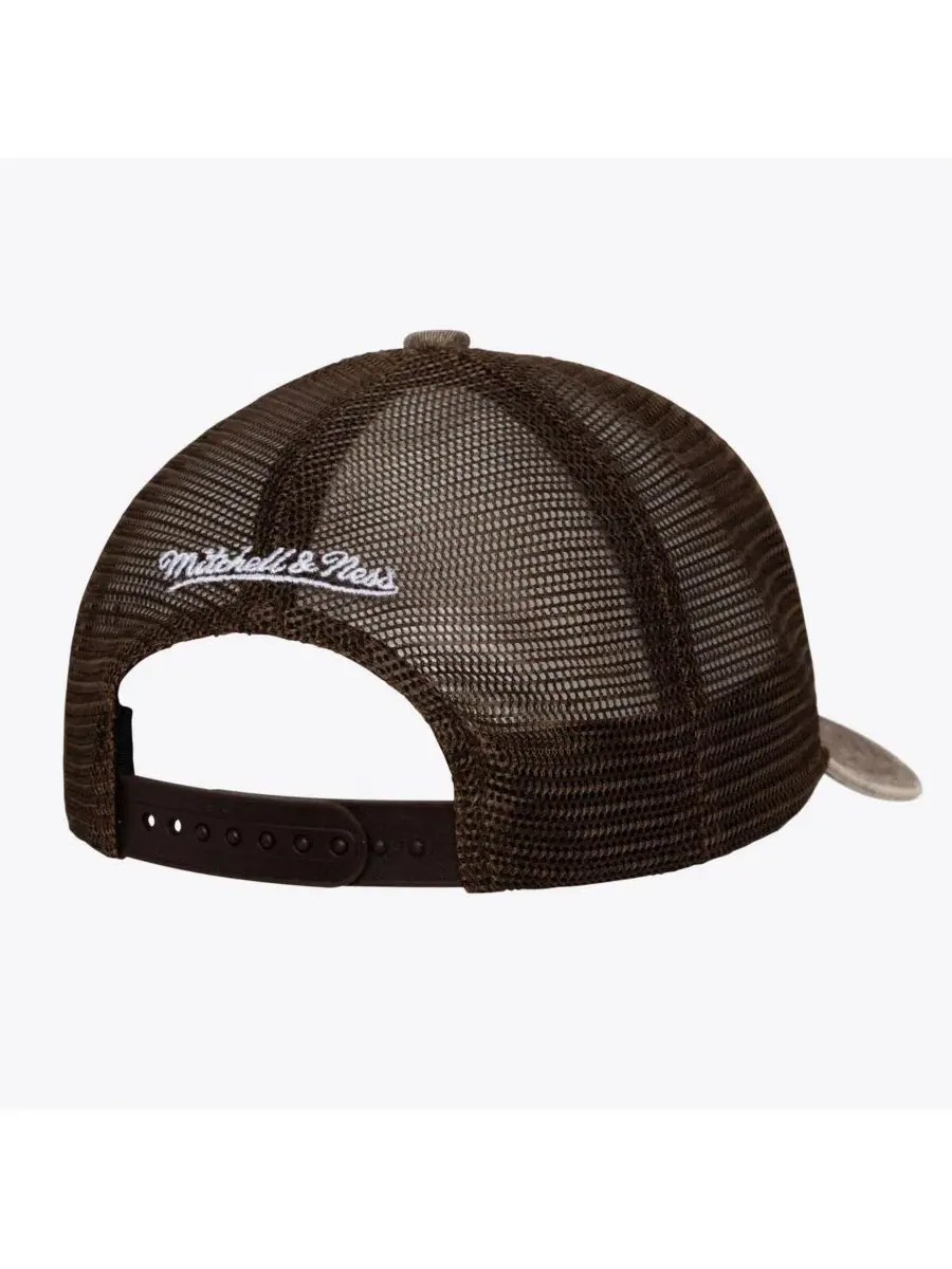 Бейсболка с козырьком San Diego Padres Cooperstown Gameday Adjustable Trucker Hat Mitchell & Ness — изображение 3 из 3