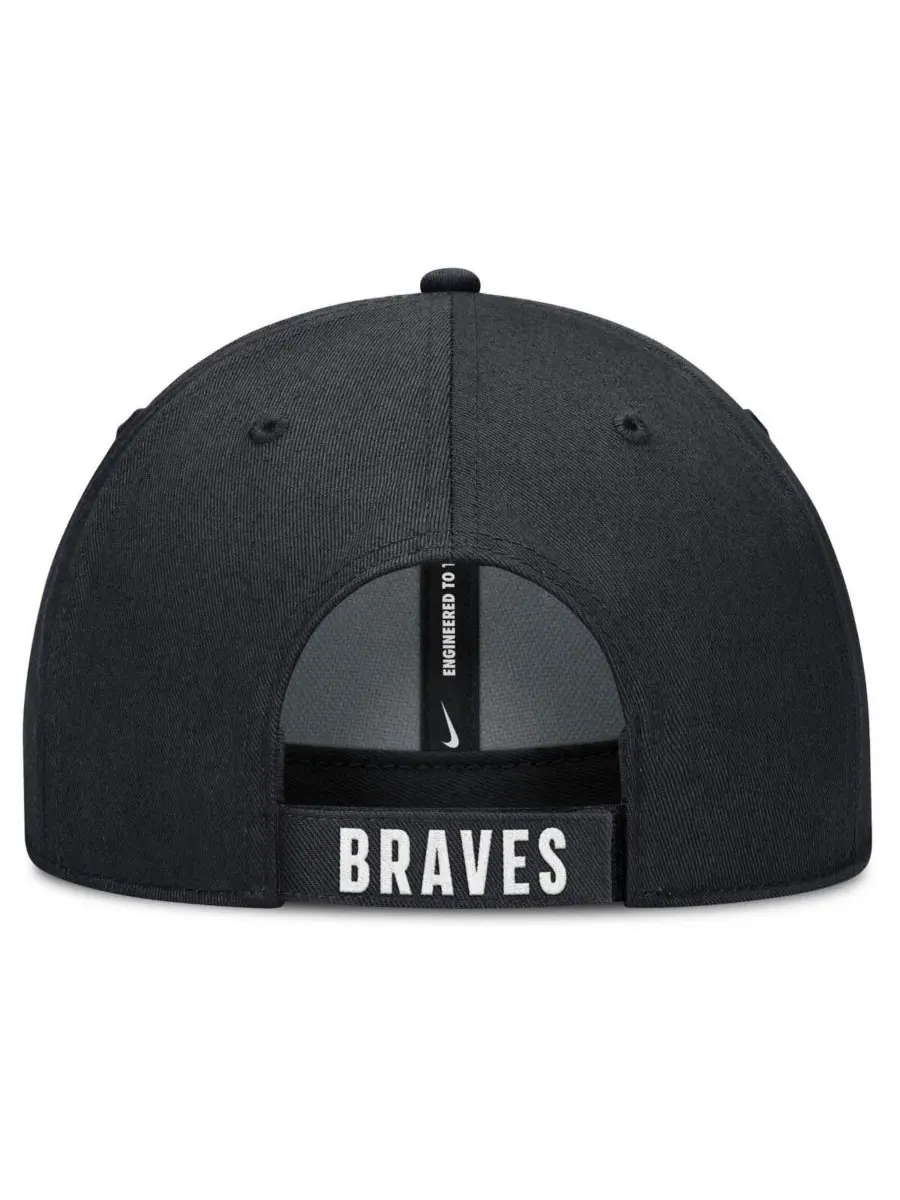 Nike Мужская регулируемая бейсболка Atlanta Braves Club белого/темно-синего цвета — изображение 4 из 4, белый темно-синий