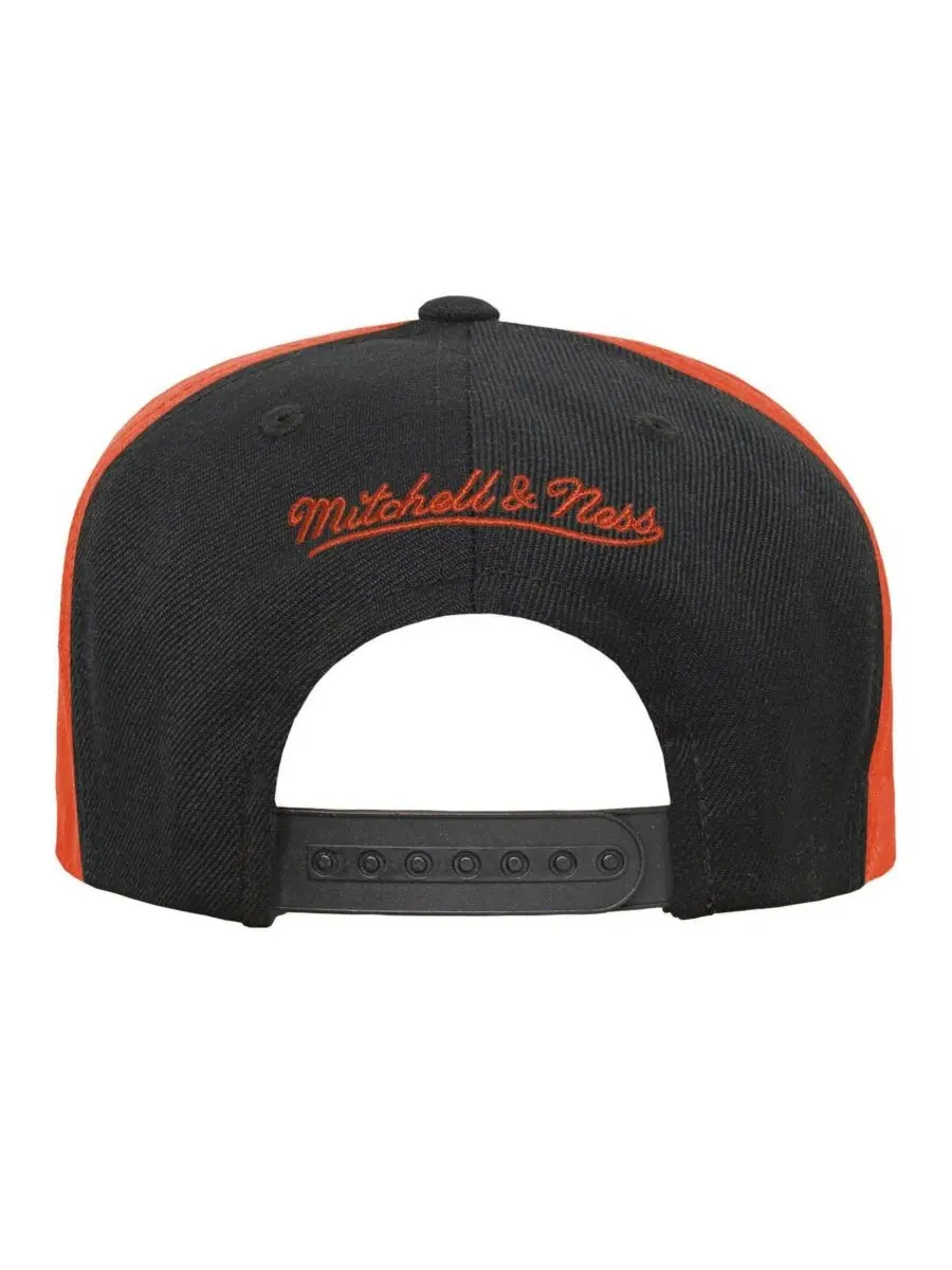 Кепка-снапбек с вышивкой талисмана Cincinnati Bengals Mitchell & Ness — изображение 2 из 3, белый черный