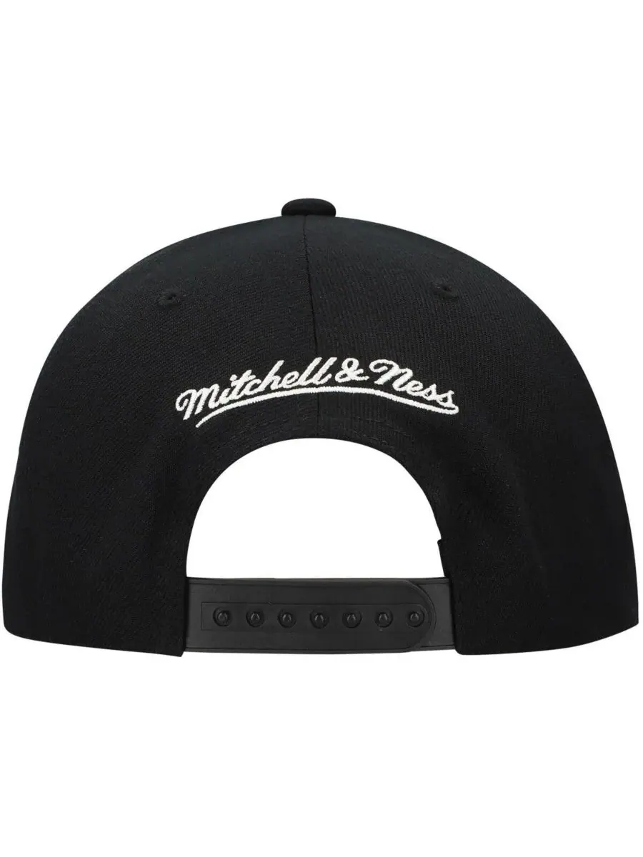 Mitchell & Ness Мужская черная бейсболка Boston Bruins с регулируемой застежкой — изображение 3 из 5, черный
