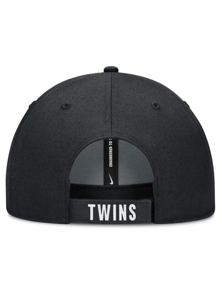 Nike Мужская регулируемая бейсболка Minnesota Twins Club белого/темно-синего цвета — изображение 2 из 4, белый темно-синий