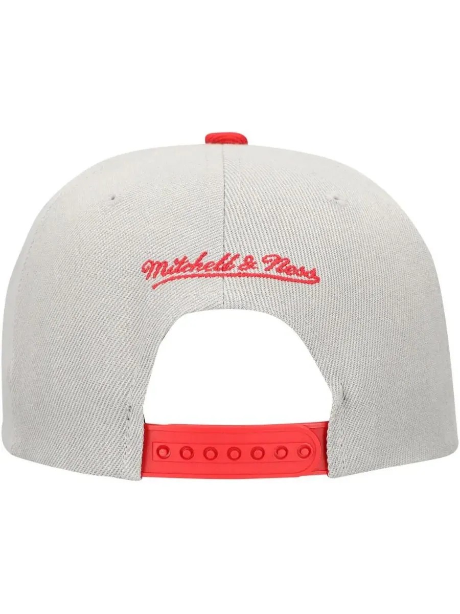 Mitchell & Ness Мужская серая бейсболка Philadelphia Phillies Knock Out Panel Snapback — изображение 4 из 4, серый