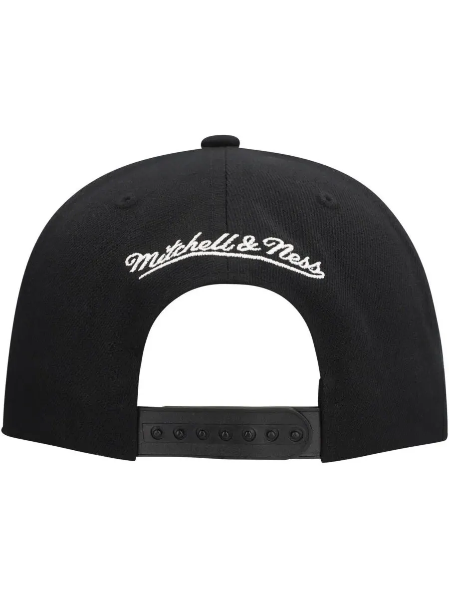 Mitchell & Ness Мужская черная кепка Vegas Golden Knights Core Top Spot Snapback — изображение 4 из 4, черный