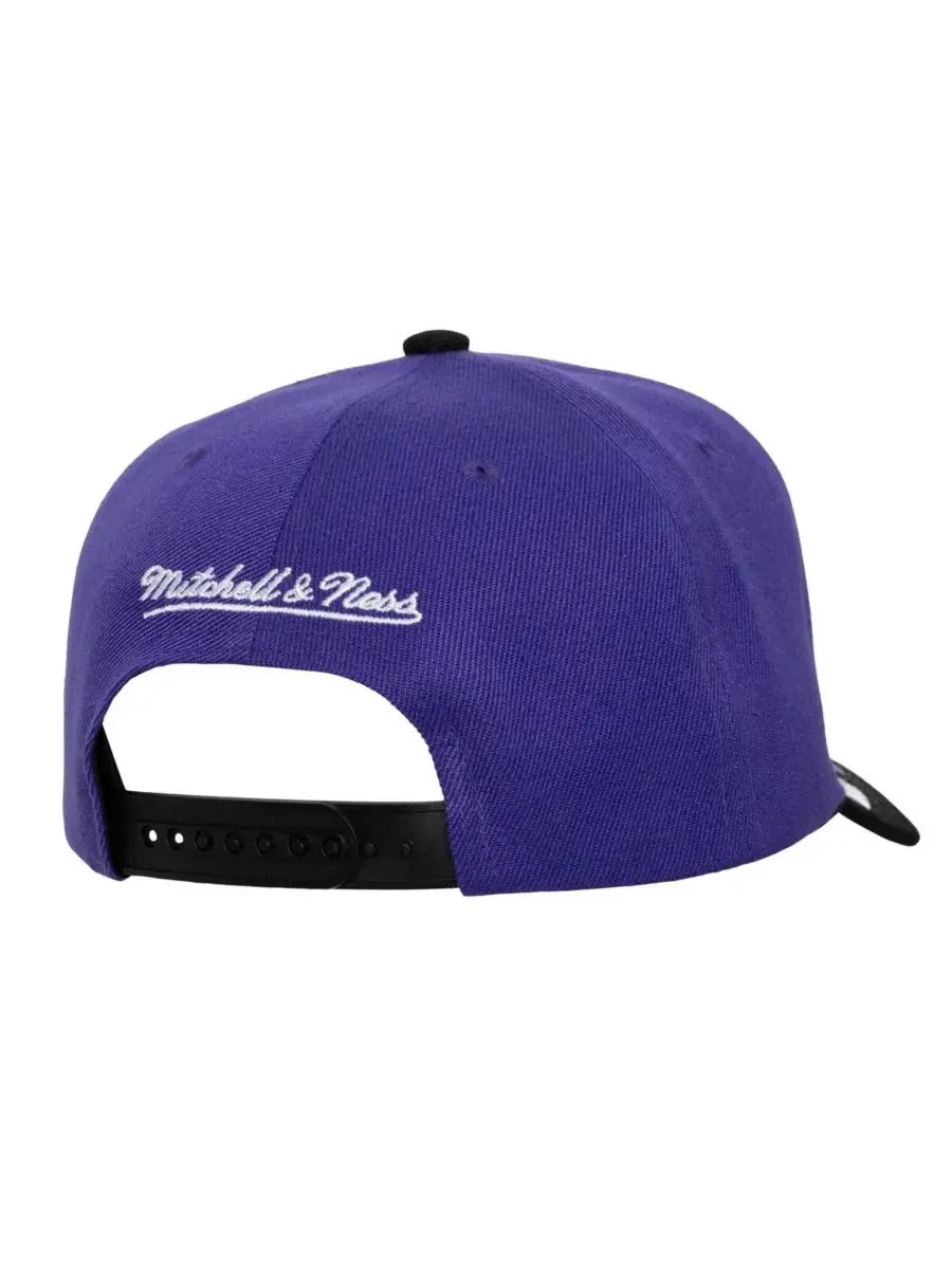 Mitchell & Ness Мужская фиолетово-черная кепка Los Angeles Lakers Under Arch Two-Tone Pro Crown — изображение 3 из 3