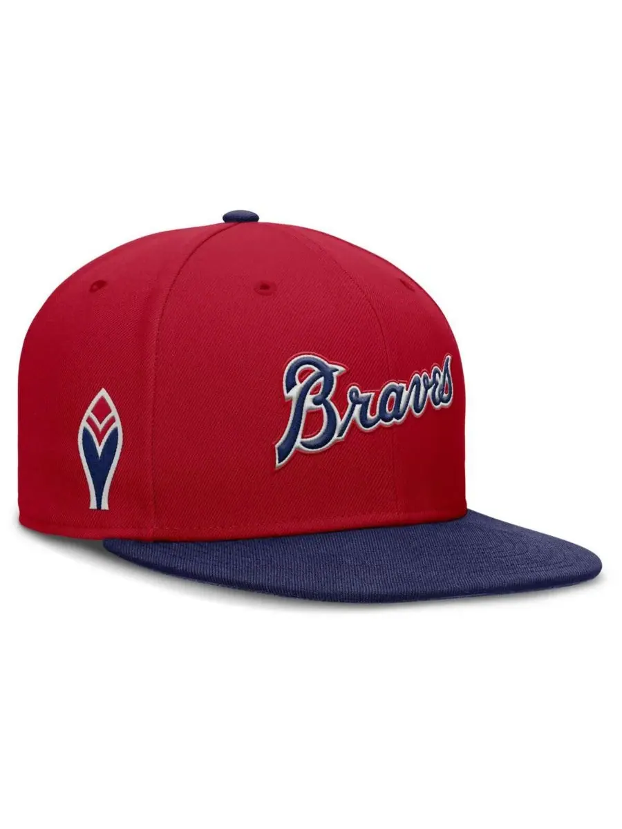 Nike Мужская красная бейсболка Atlanta Braves True Performance Fitted Hat — изображение 1 из 4, красный