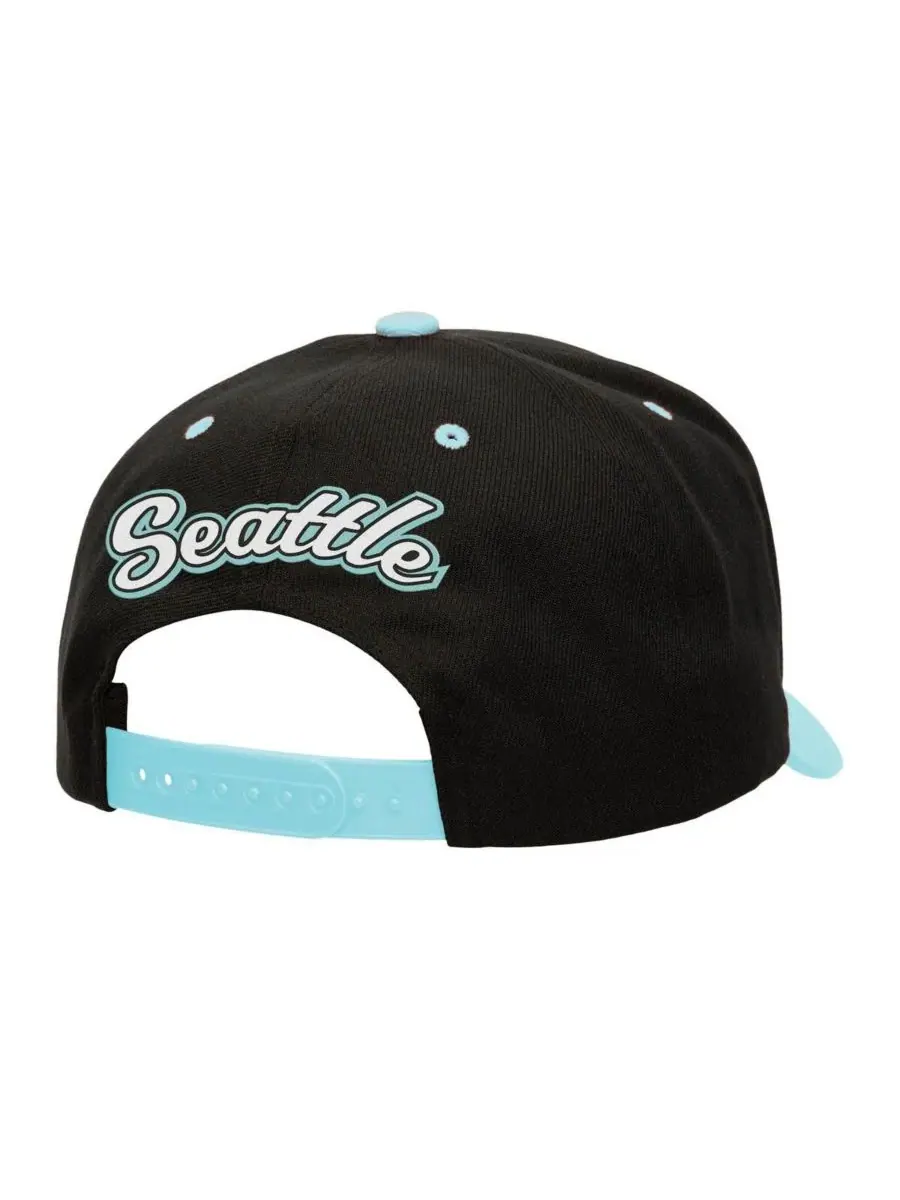 Mitchell & Ness Мужская кепка Mitchell Ness, черная/светло-голубая, с надписью Seattle Kraken на — изображение 2 из 2