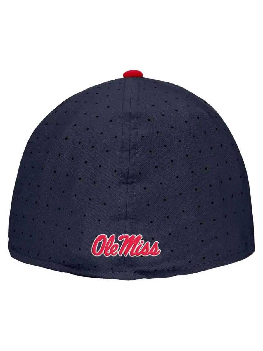 Nike Мужская бейсбольная кепка темно-синего цвета с символикой команды Ole Miss Rebels — изображение 2 из 3, темно-синий