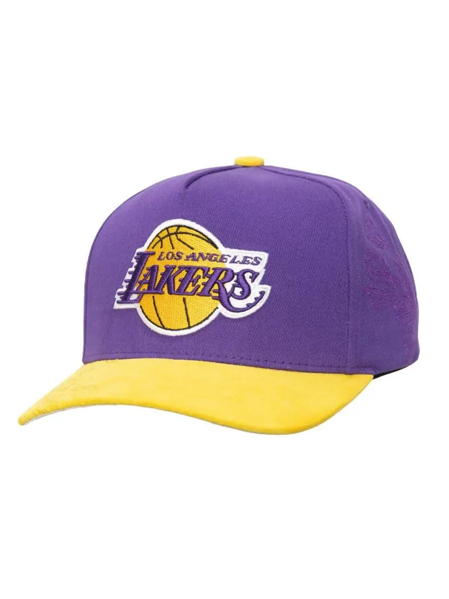 Mitchell & Ness Мужская регулируемая кепка Los Angeles Lakers с фиолетово-золотыми майскими цветами — изображение 1 из 3