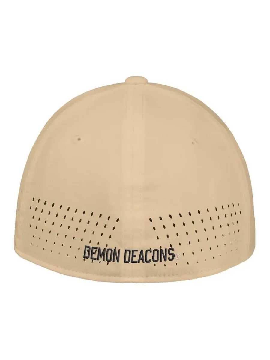 Мужская золотистая бейсболка Wake Forest Demon Deacons 2025 On-Field Performance Flex Hat Nike — изображение 2 из 3, золото