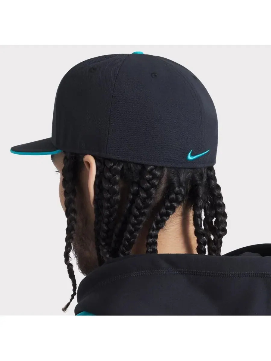 Nike Мужская черная бейсболка Miami Marlins 2025 City Connect Performance Fitted Hat — изображение 2 из 5, черный
