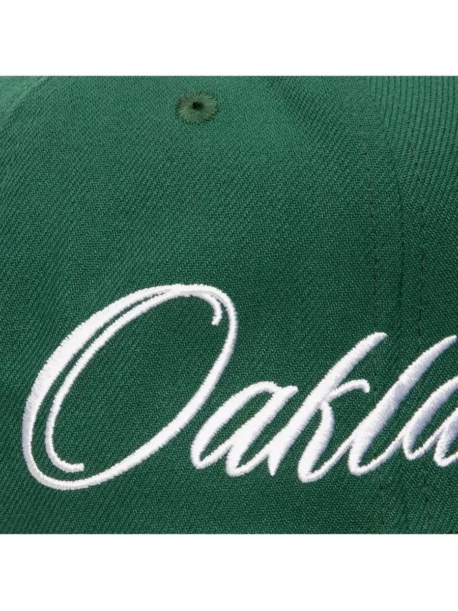 Mitchell & Ness Мужская зеленая кепка Oakland Athletics Just Don x MLB Lux Script Snapback Hat — изображение 3 из 4, зеленый
