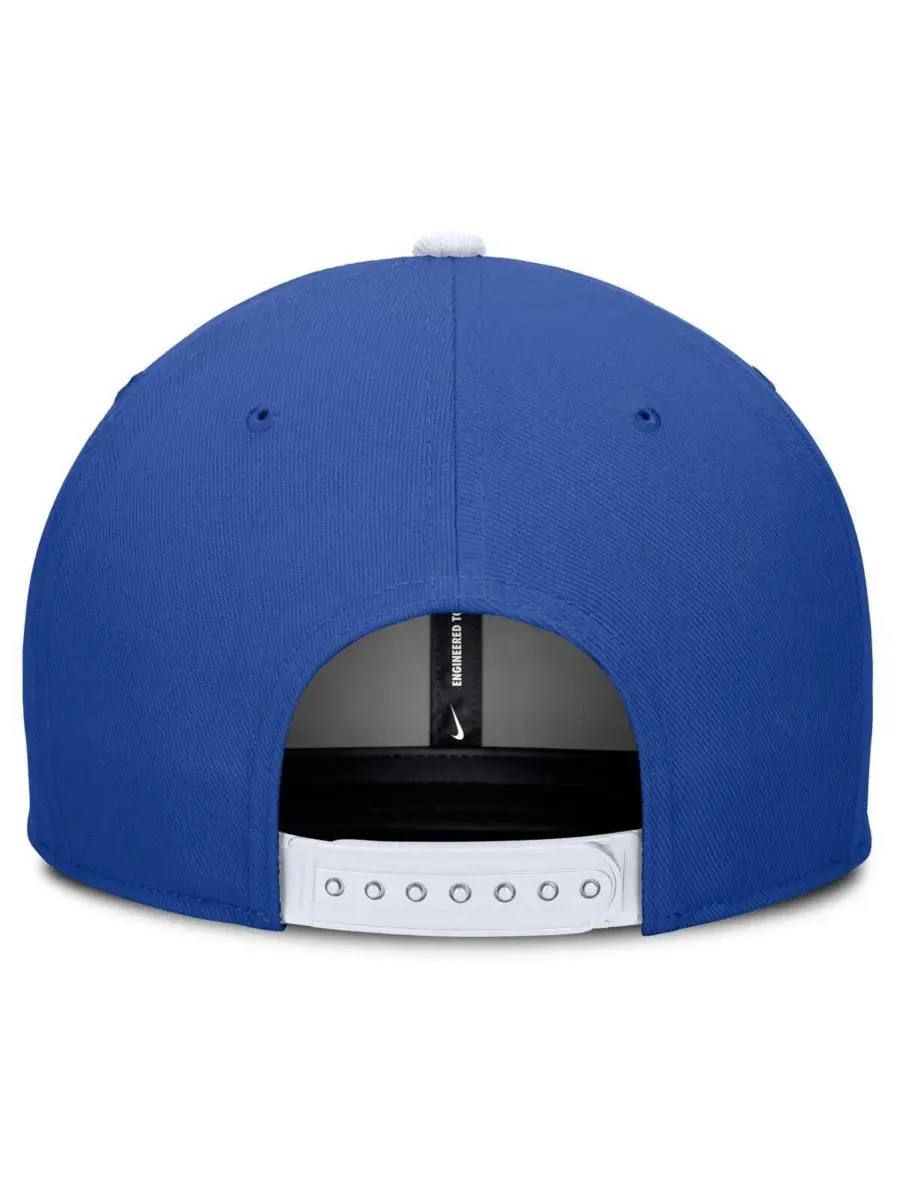 Nike Мужская бейсболка Kentucky Wildcats Pro Legacy Script Snapback королевского/кремового цвета — изображение 4 из 4