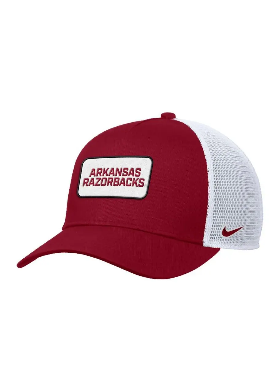 Мужская регулируемая бейсболка Cardinal Arkansas Razorbacks 2025 On-Field Rise Trucker Performance — изображение 1 из 2
