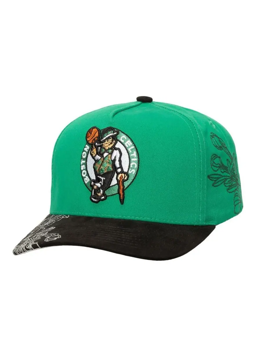 Mitchell & Ness Мужская регулируемая кепка Boston Celtics цвета "майские цветы" — изображение 1 из 3, зеленый черный
