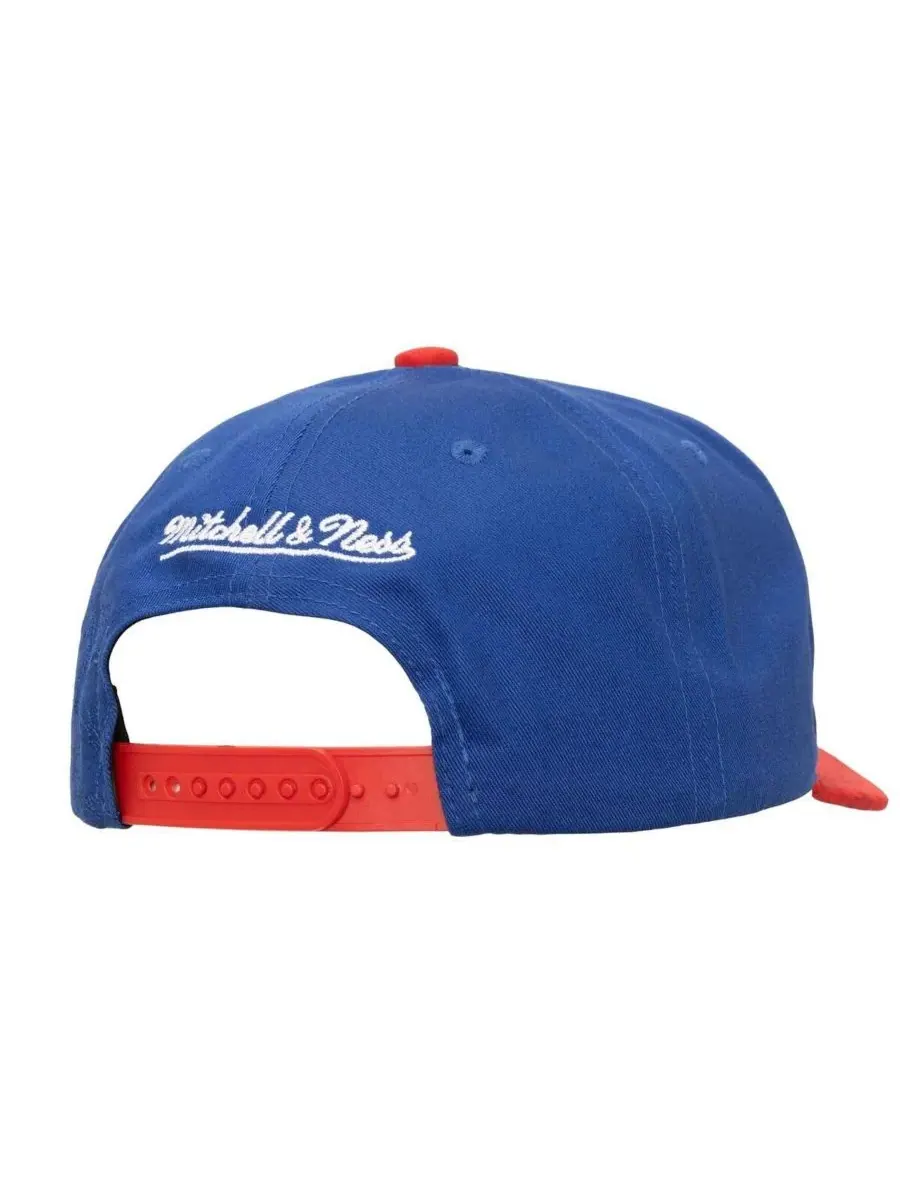 Mitchell & Ness Мужская регулируемая кепка Philadelphia 76ers сине-красного цвета с майскими цветами — изображение 2 из 3