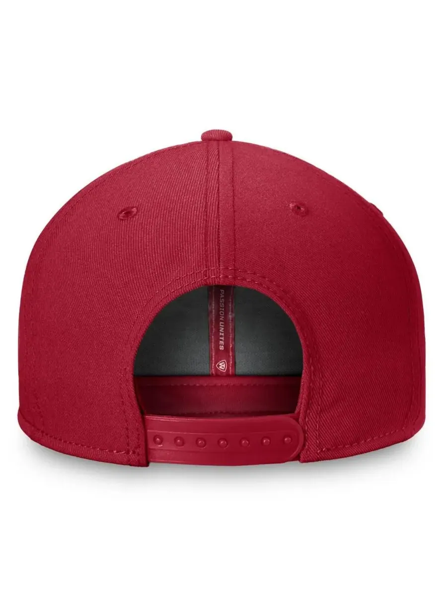 Мужская бейсболка Cardinal Iowa State Cyclones Fundamental Snapback Hat Top of the World — изображение 4 из 4, красный