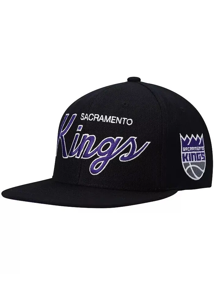 Мужская черная бейсболка Sacramento Kings Hardwood Classics Script 2.0 Snapback Mitchell & Ness — изображение 1 из 4