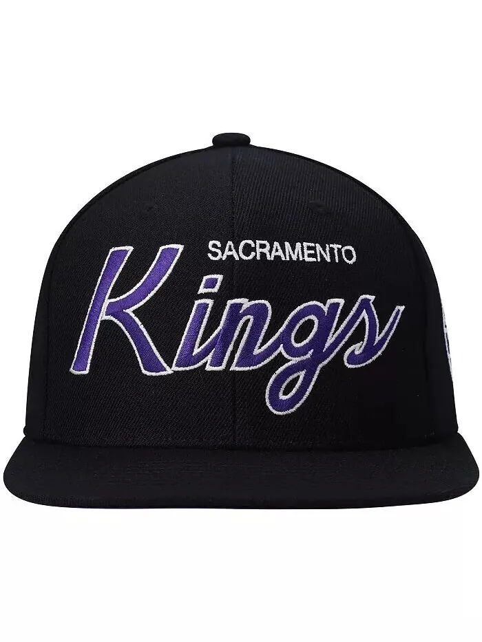 Мужская черная бейсболка Sacramento Kings Hardwood Classics Script 2.0 Snapback Mitchell & Ness — изображение 4 из 4