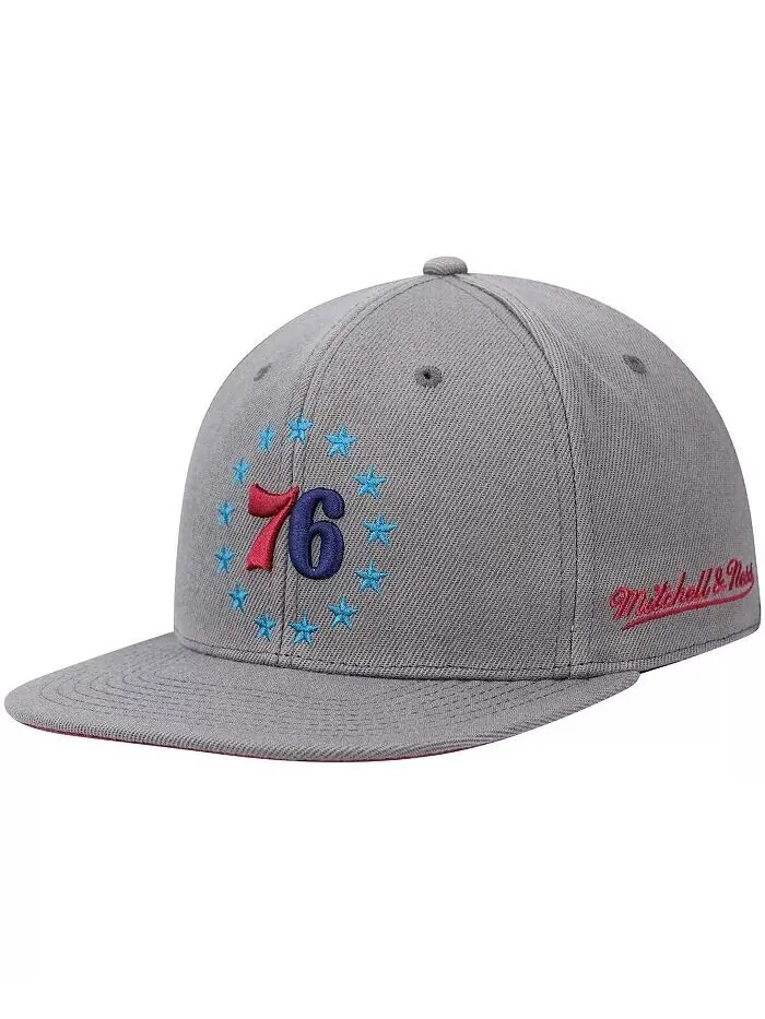 Мужская темно-серая облегающая шляпа Philadelphia 76ers Hardwood Classics 60th Anniversary Carbon — изображение 3 из 4