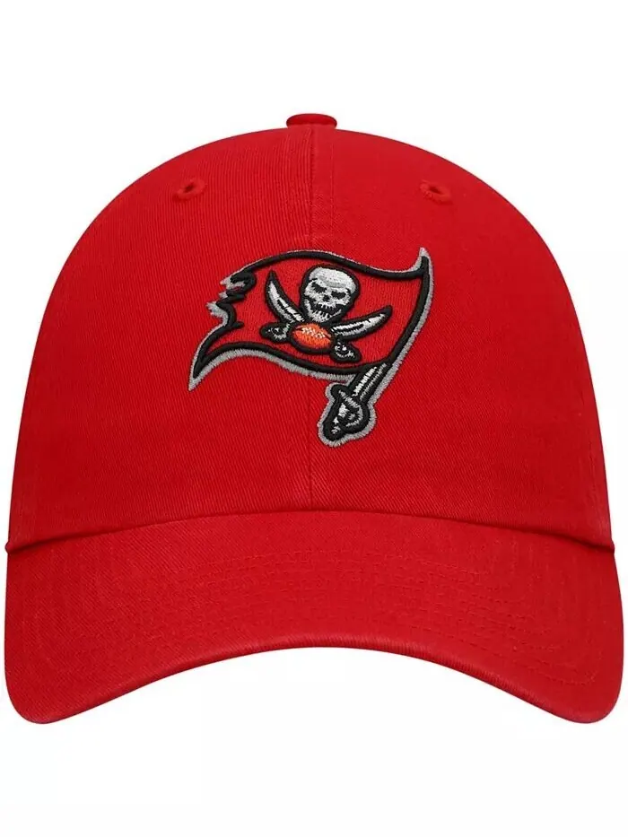 Мужская красная регулируемая кепка с логотипом Tampa Bay Buccaneers Primary '47 Brand — изображение 2 из 4