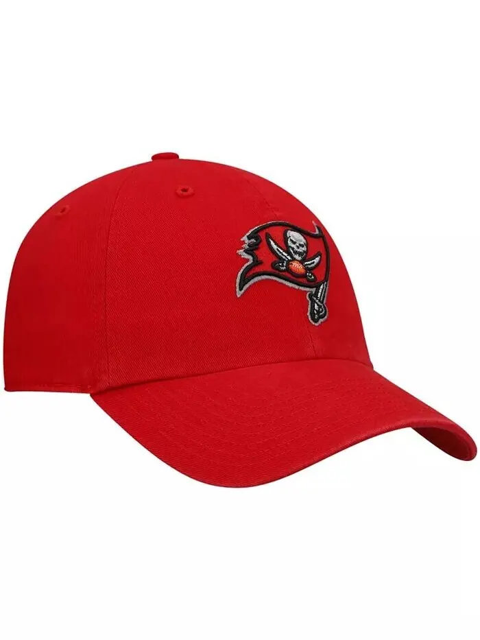 Мужская красная регулируемая кепка с логотипом Tampa Bay Buccaneers Primary '47 Brand — изображение 3 из 4