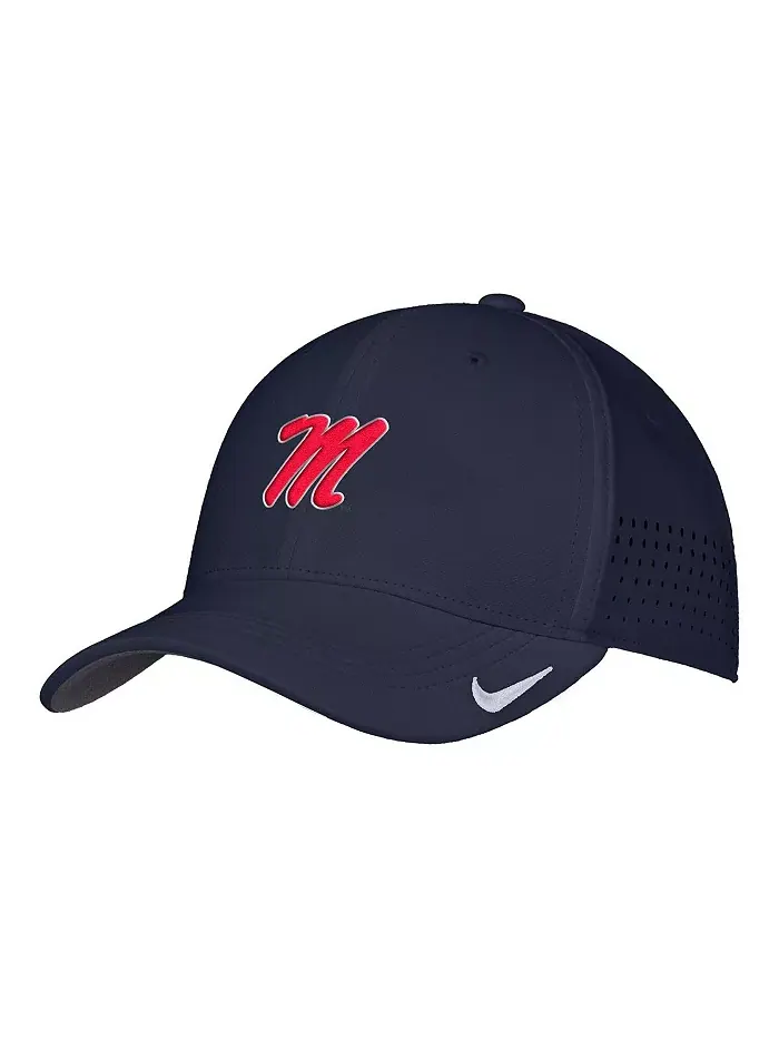 Мужская темно-синяя бейсболка Ole Miss Rebels 2025 On-Field Performance Flex Nike — изображение 3 из 3