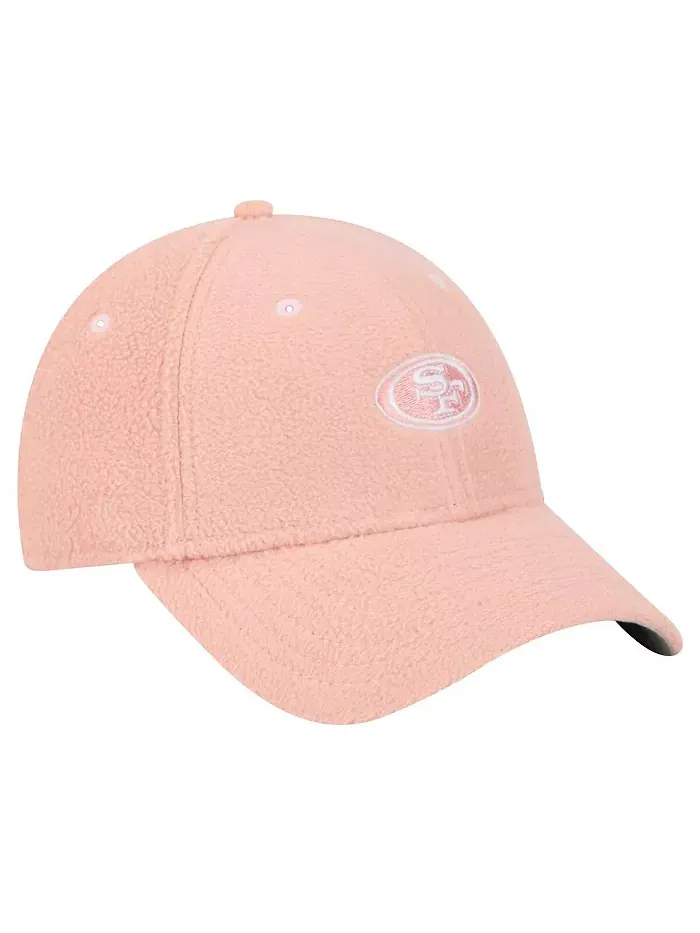 Женская светло-розовая уютная шапка San Francisco 49ers Cozy Sherpa 9FORTY с регулируемой застежкой — изображение 3 из 5