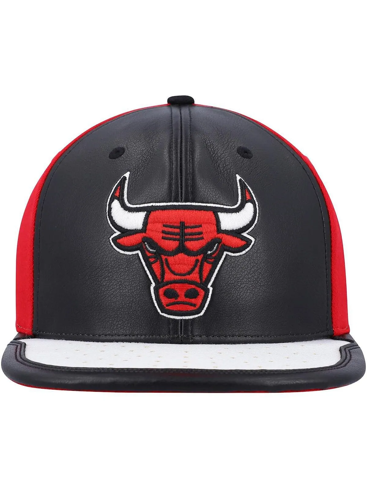 Мужская черно-белая бейсболка Chicago Bulls Day One Snapback Mitchell & Ness — изображение 2 из 4, черный белый