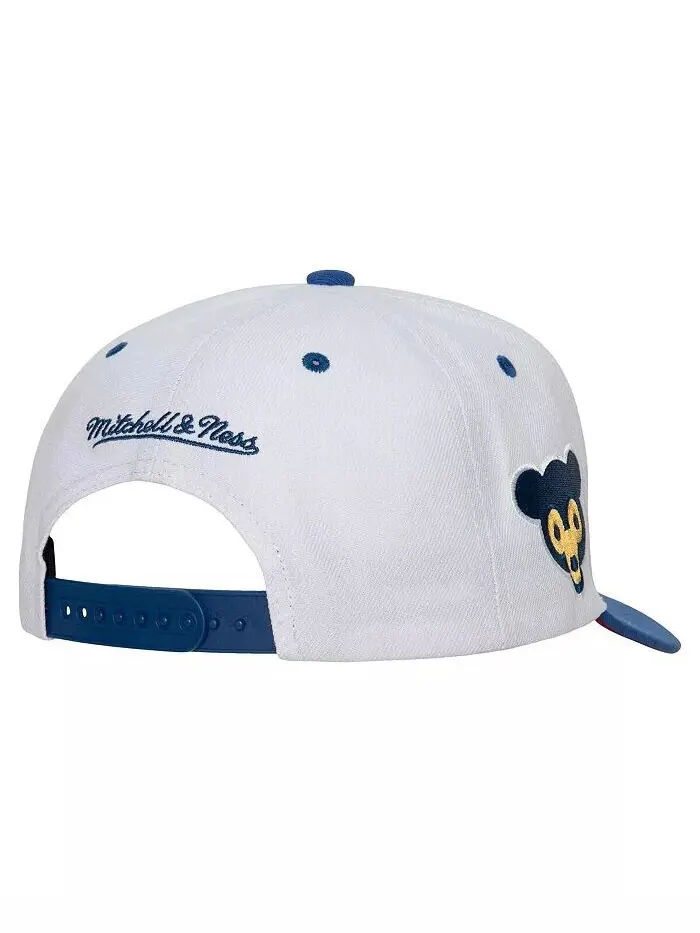 Мужская белая кепка Chicago Cubs Cooperstown Collection Pro Crown Snapback Mitchell & Ness — изображение 2 из 3