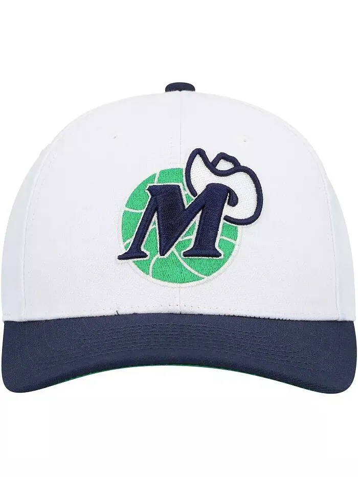 Мужская белая, темно-синяя бейсболка Dallas Mavericks Hardwood Classics Core 2-Tone 2.0 Pro — изображение 2 из 2