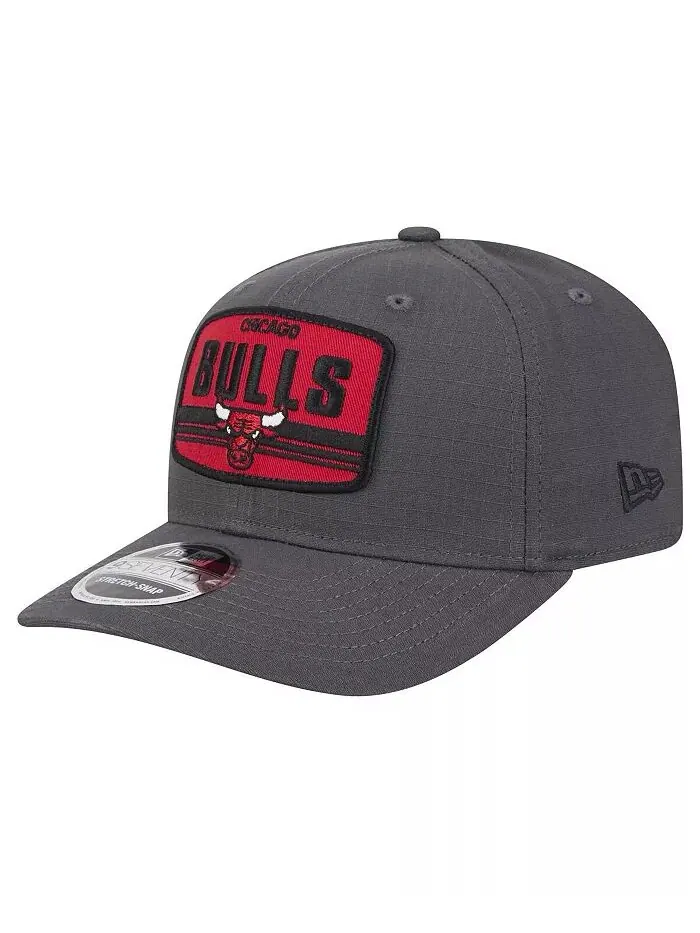 Мужская графитовая бейсболка Chicago Bulls Team Elevated Patch 9SEVENTY Adjustable Hat New Era — изображение 1 из 4