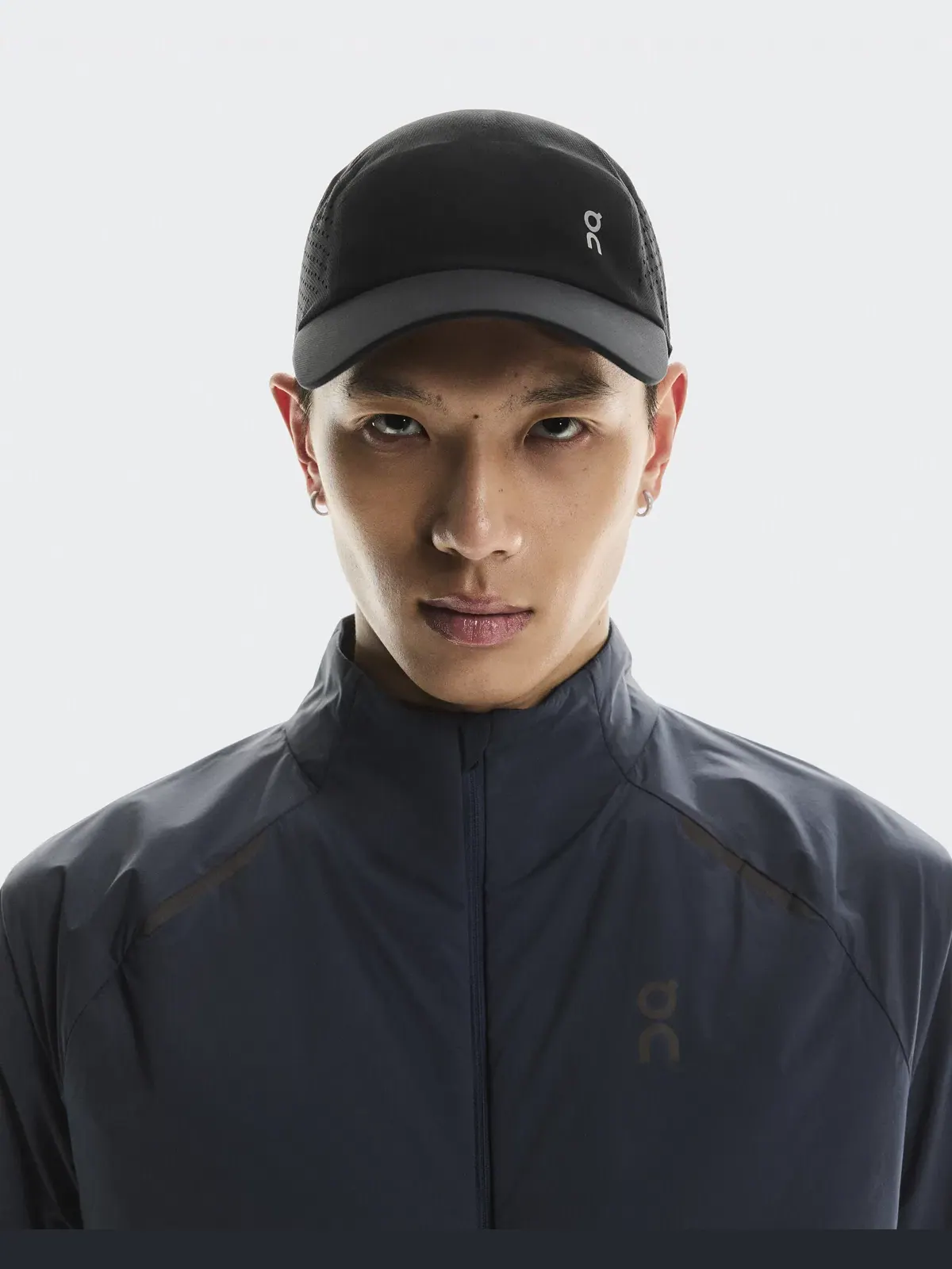 Бейсболка для бега легкая с перфорацией Lightweight Cap On — изображение 2 из 7, черный