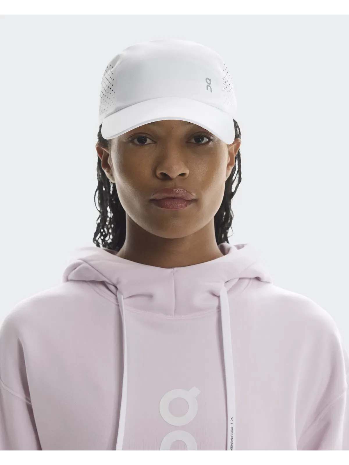 Белая спортивная кепка с перфорацией Lightweight Cap On — изображение 2 из 7, белый