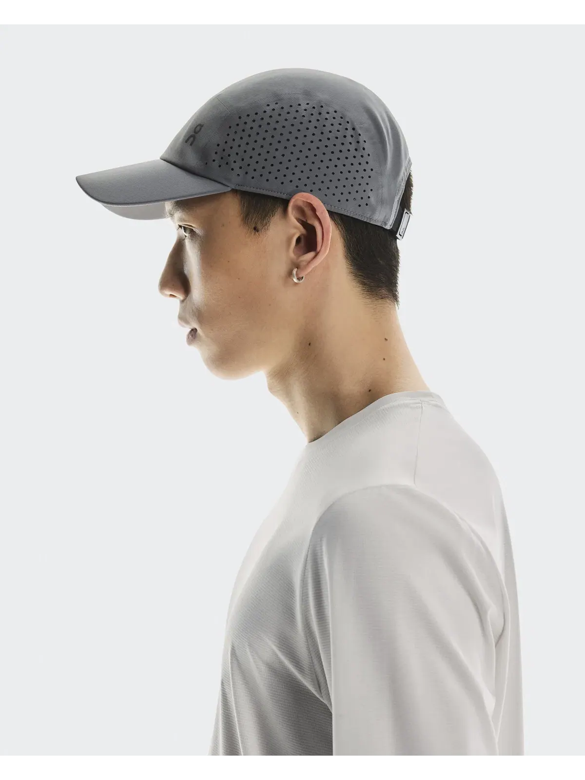 Бейсболка для бега легкая с перфорацией Lightweight Cap On — изображение 4 из 7, серый