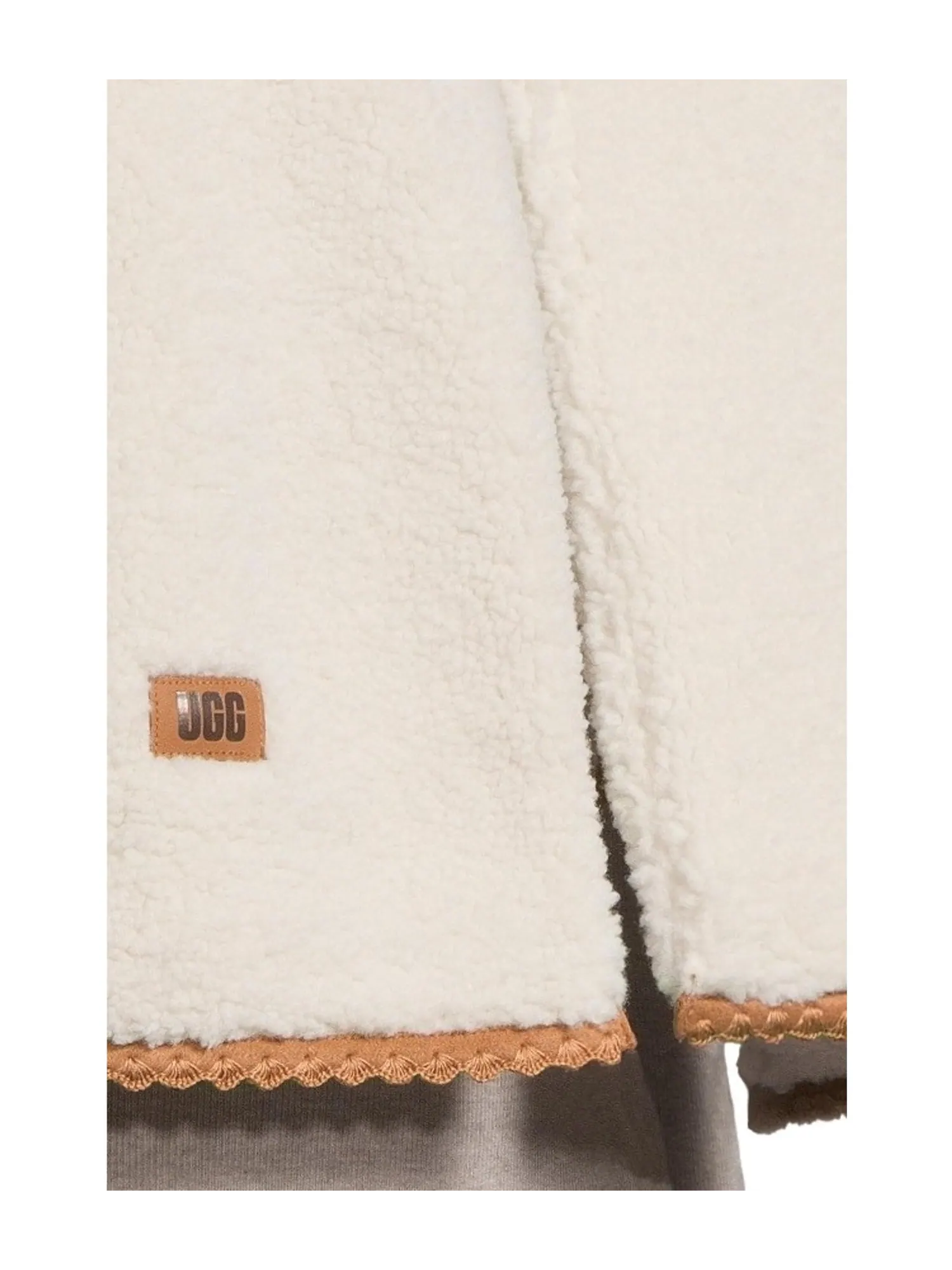 Шарф UGG Uggfluff Scalloped Scarf — изображение 3 из 3, серый