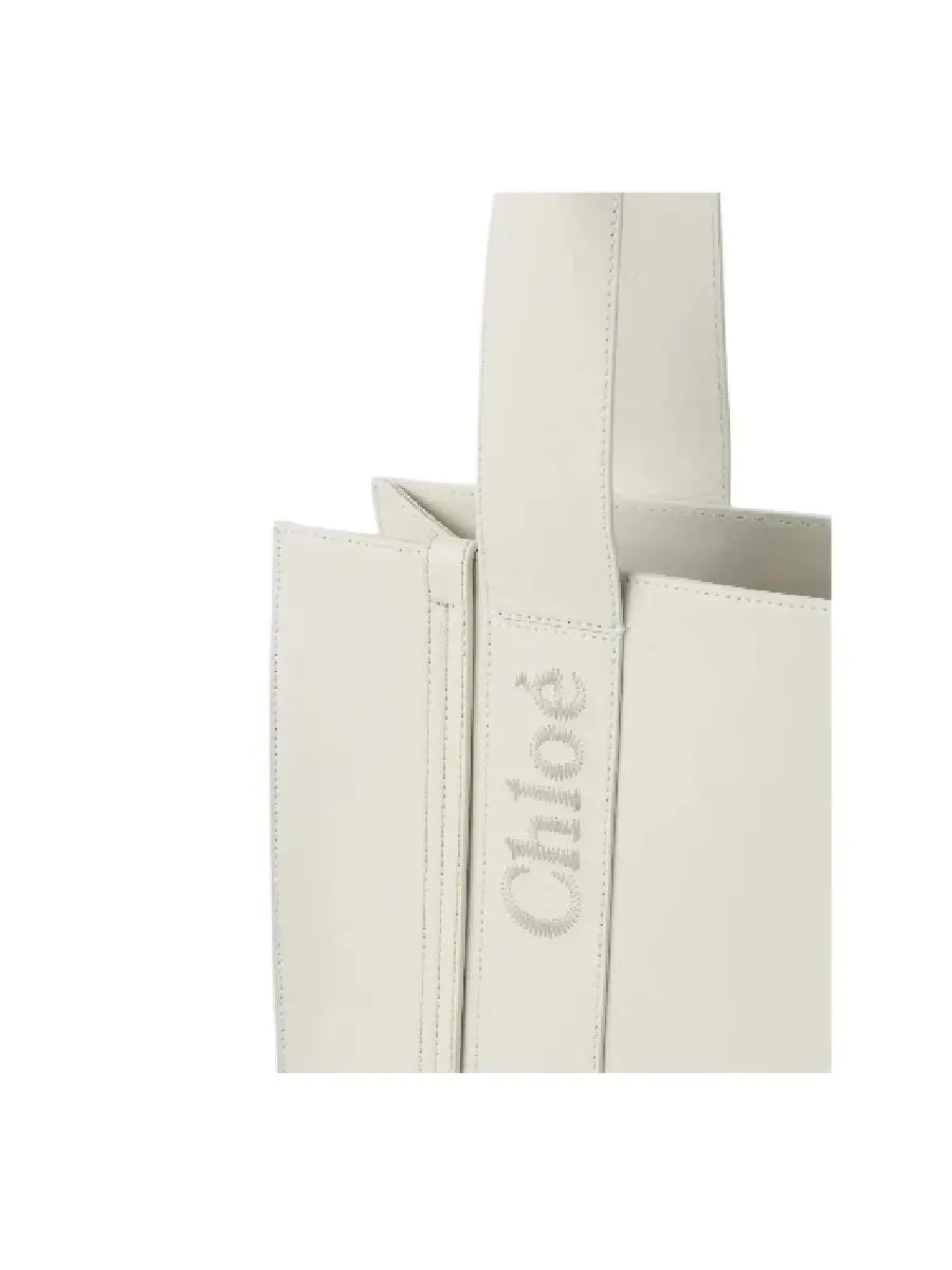 Сумка-тоут Chloé Woody из кожи с логотипом — изображение 3 из 3, белый