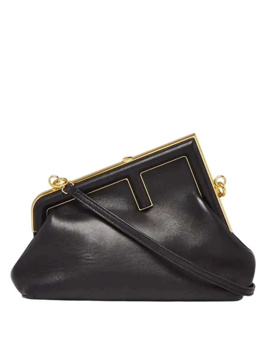 Клатч Fendi First Small из мягкой кожи наппа — черный
