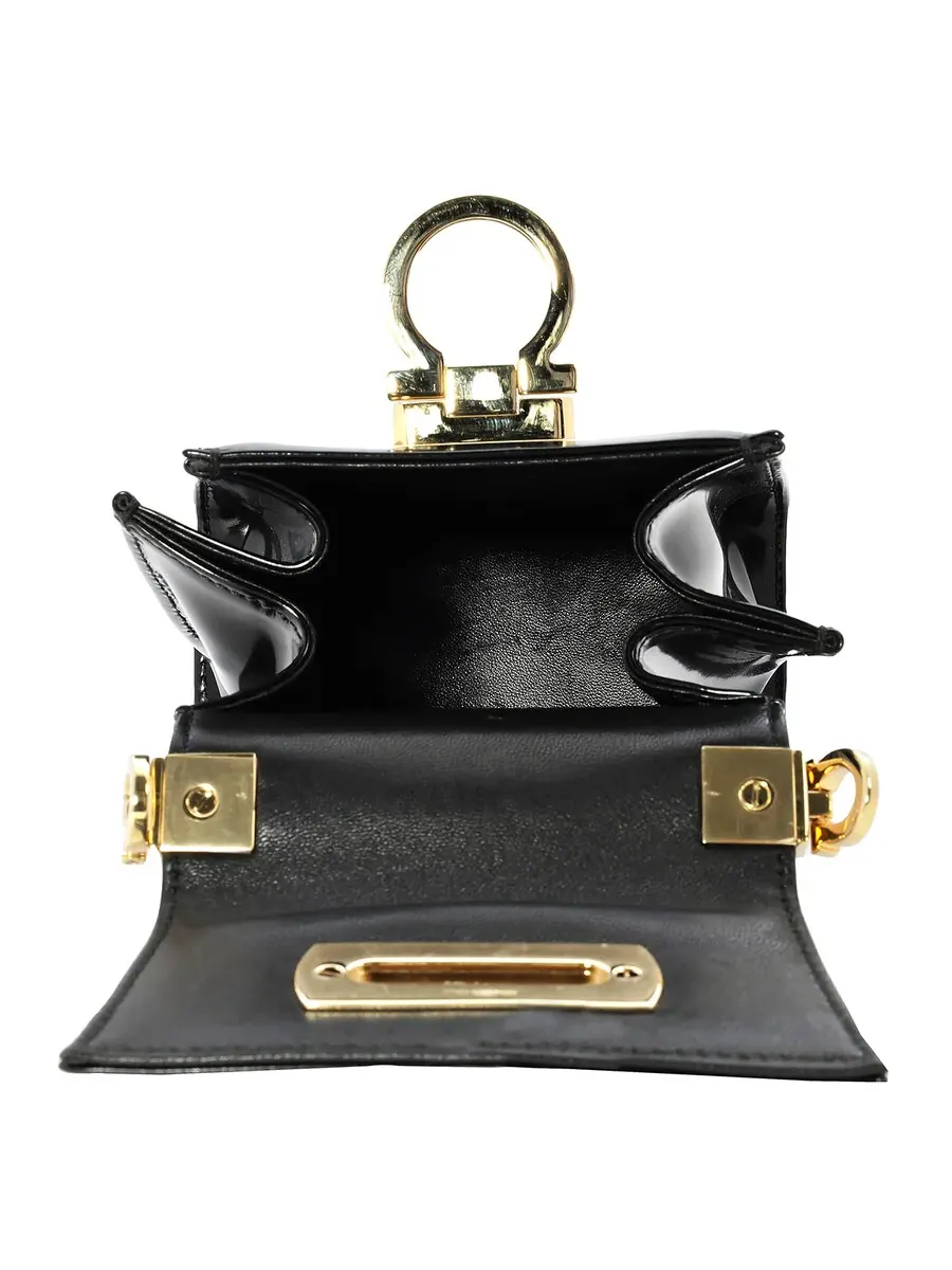 Женская черная сумка Ferragamo с микро-иконой и верхней ручкой — 5