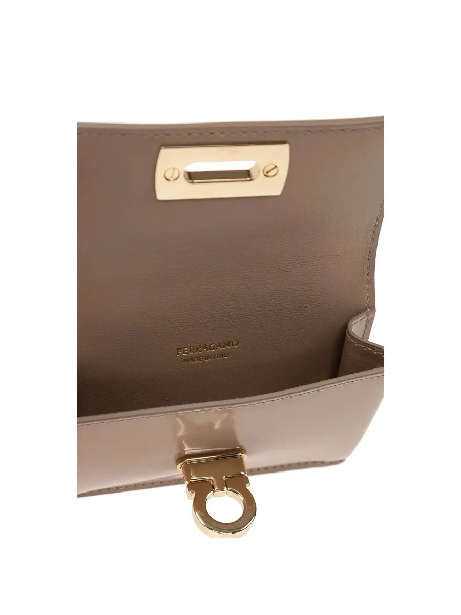 Визитница Salvatore Ferragamo с застежкой Gancini — изображение 4 из 4, бежевый/белый