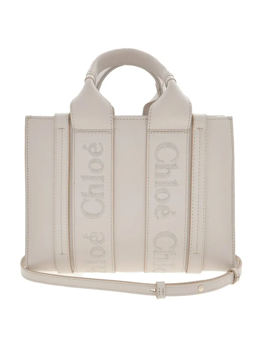 Сумка-тоут с логотипом Chloé Small Woody — изображение 4 из 5, серый