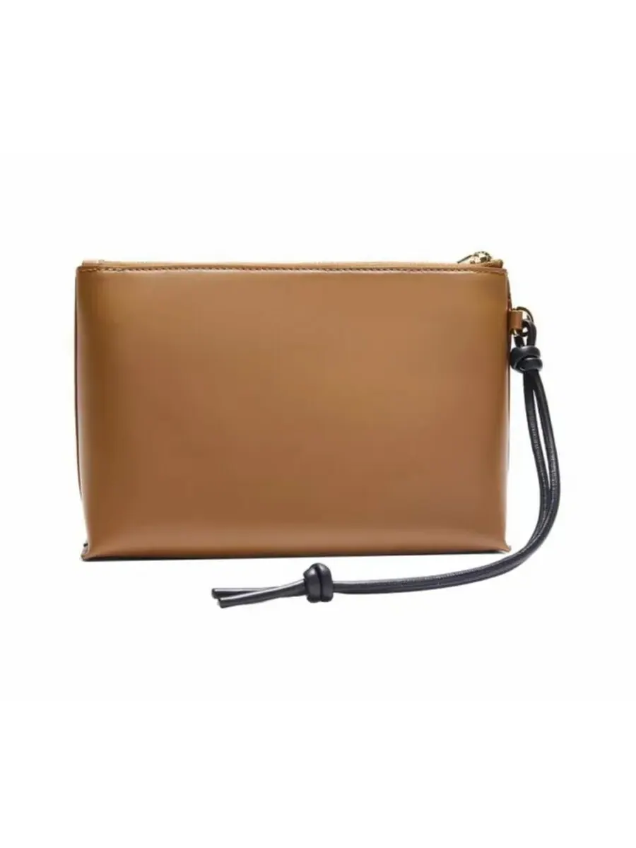 Сумка Loewe Knot T Calfskin Pouch In Oak / Black — 2