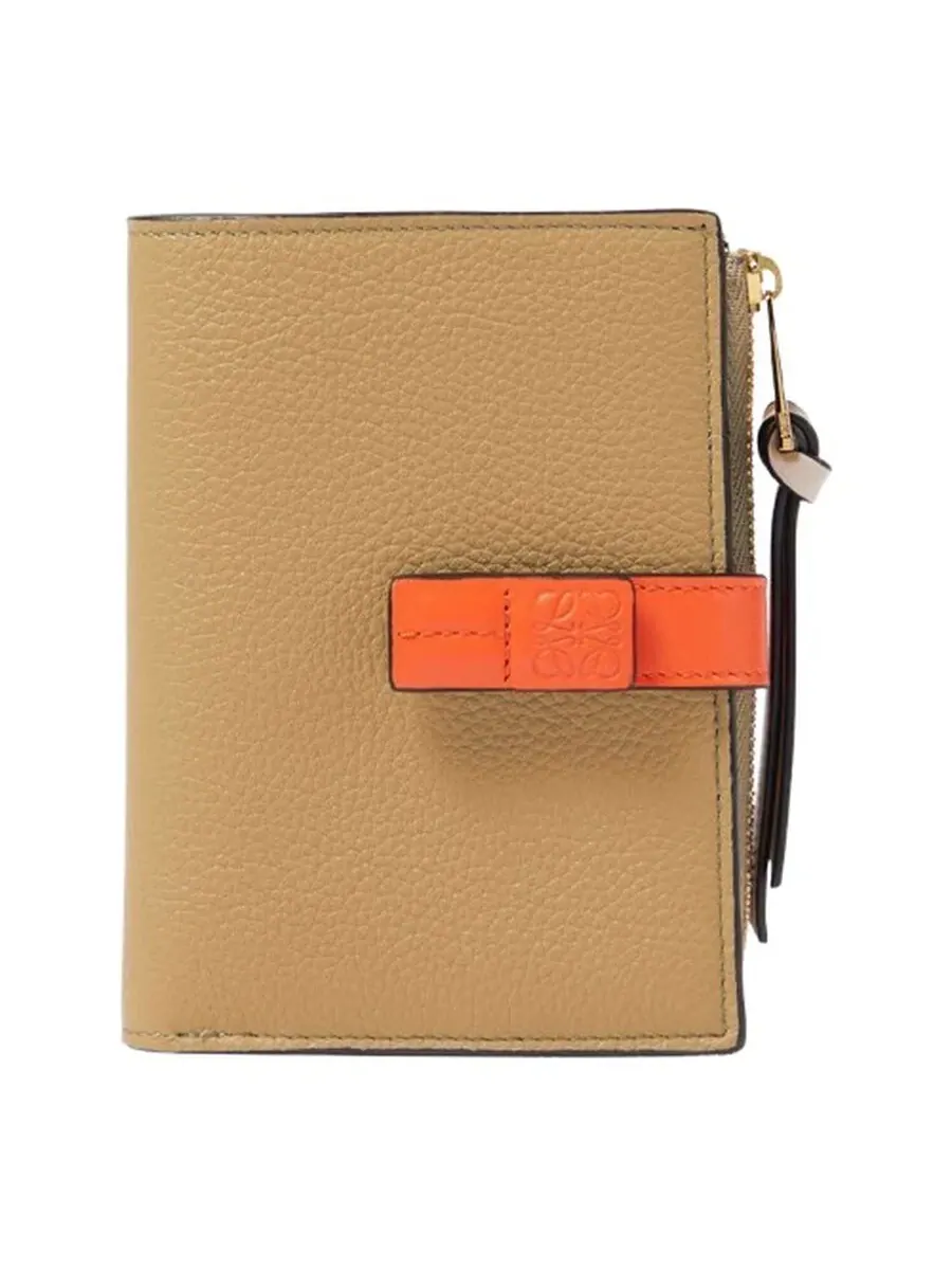 Компактный кошелек Loewe Slim Zip Bifold Compact Wallet - глиняно-зеленый/ярко-оранжевый — изображение 1 из 3