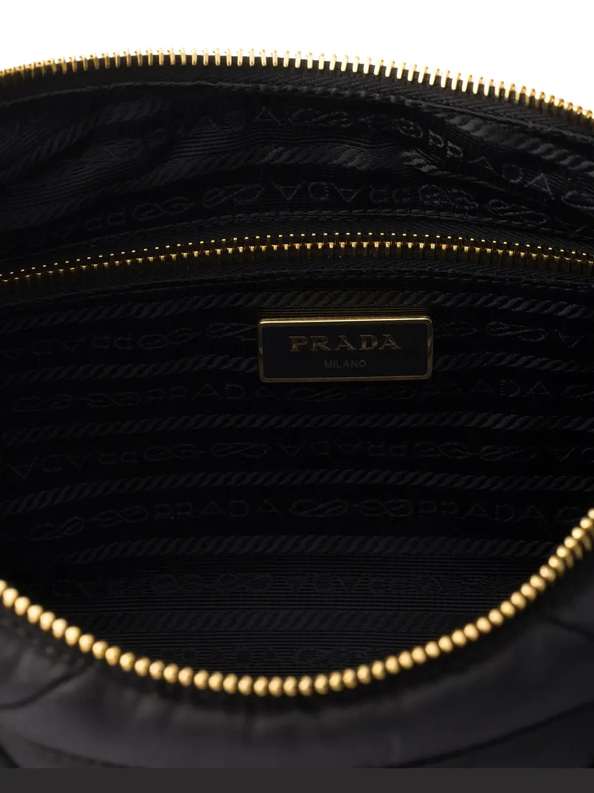 Большая мягкая сумка PRADA FW25 из нейлона, черная, 1BC232-RDJN-F0632 — изображение 4 из 5, черный