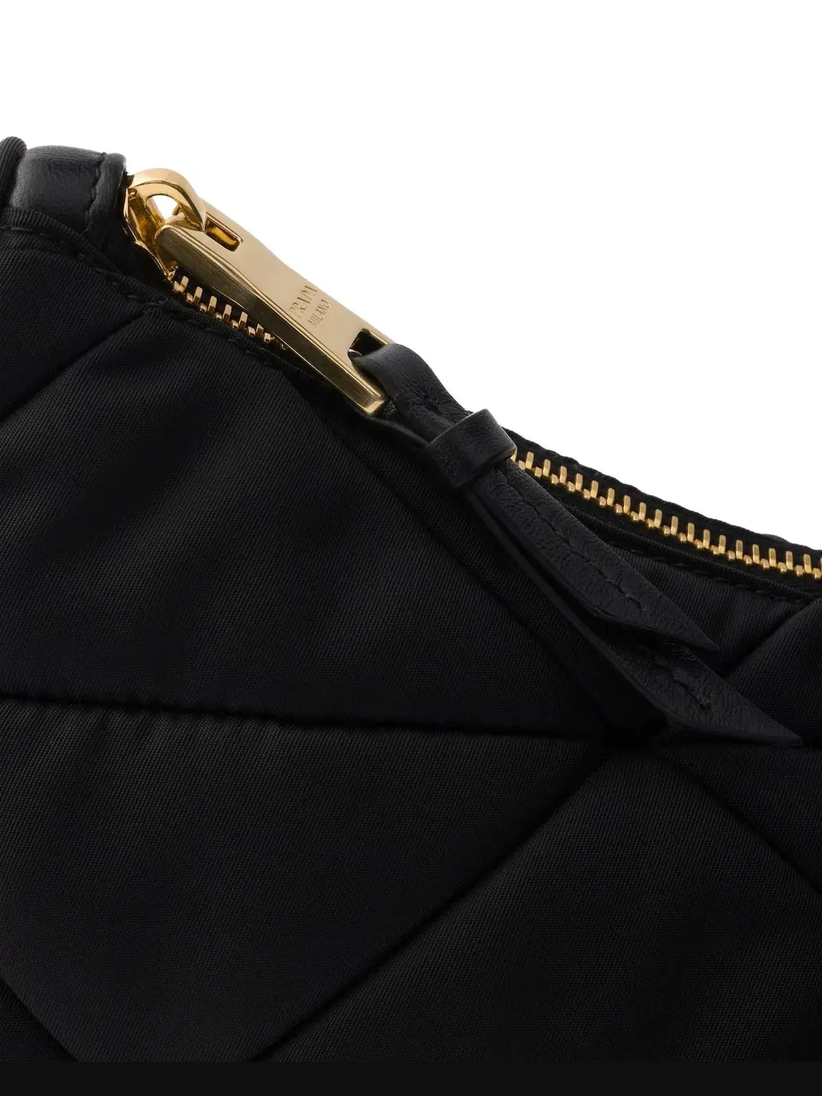 Большая мягкая сумка PRADA FW25 из нейлона, черная, 1BC232-RDJN-F0632 — изображение 5 из 5, черный