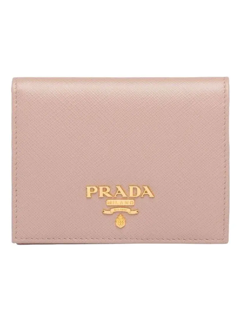 Кошелек PRADA FW25 из сафьяновой кожи, маленький, цвет «пудрово-розовый», 1MV204-QWA-F0236 — изображение 1 из 5