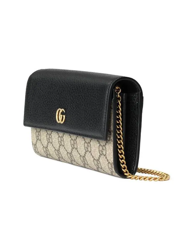 Сумка женская кросс-боди Gucci GG Marmont Chain Wallet — изображение 2 из 4, бежевый