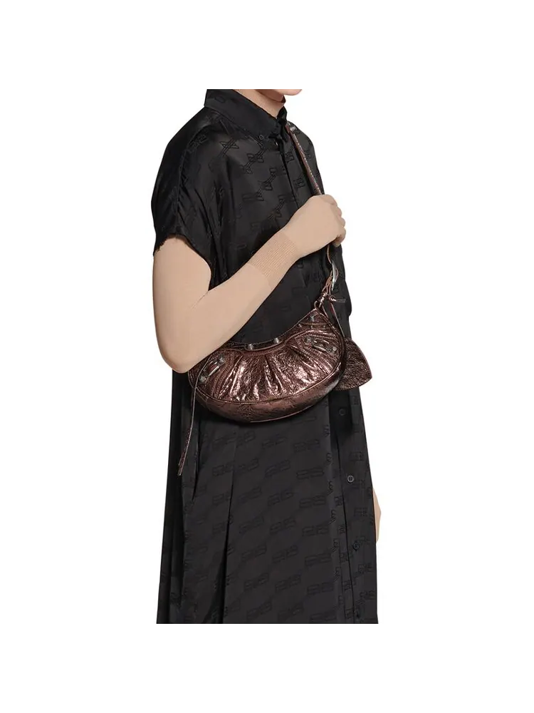 Женская сумка Le Cagole XS из ягненка коричневая Balenciaga — изображение 7 из 8