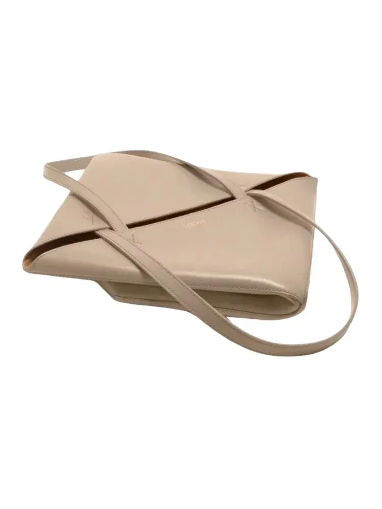 Сумка-шоппер Loewe Medium Puzzle Fold Tote — изображение 4 из 6, бежевый