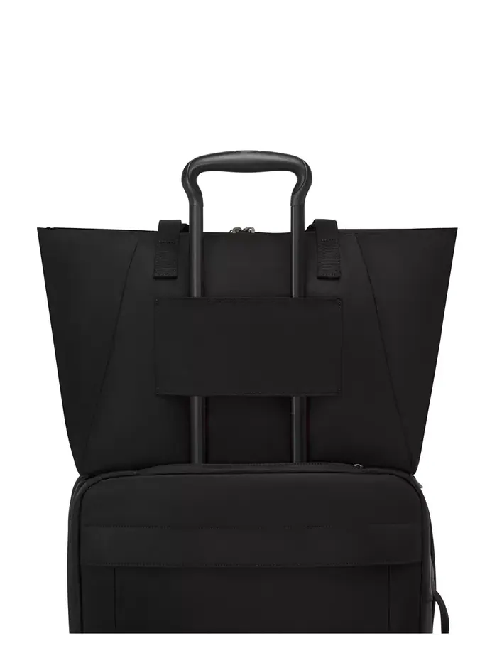 Дорожная сумка TUMI Voyageur Just In Case, средняя — изображение 4 из 4, серый