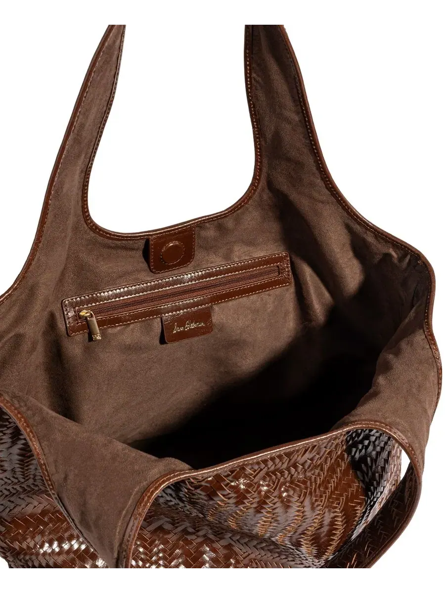 Кожаная сумка-шопер с плетеным узором Charli Woven Leather Tote Sam Edelman — изображение 4 из 6, темный коньячный